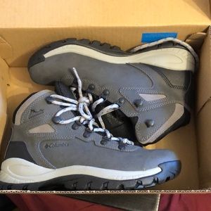 columbia newton ridge plus boots